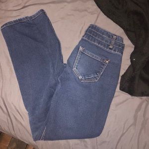 High wasted jeans
